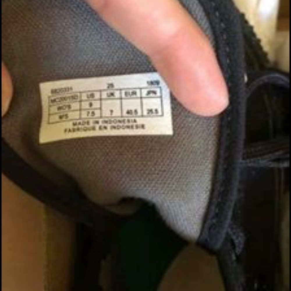 pf flyers
